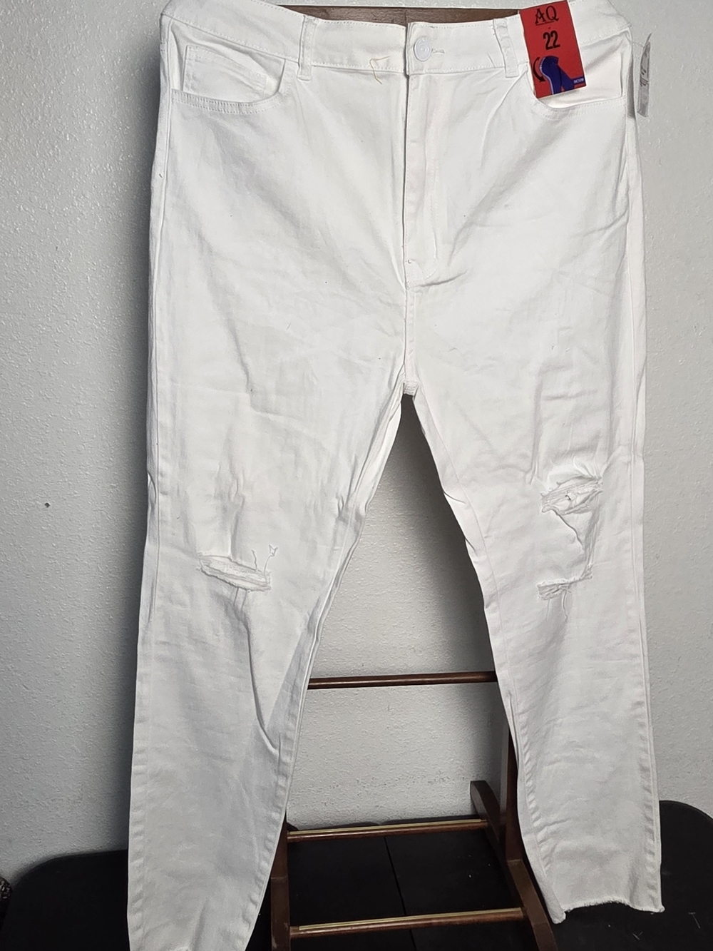 AQ/AQ White Skinny Jeans